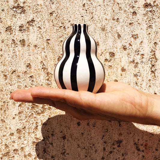 Mini terracotta Gourd vase - Plum & Belle