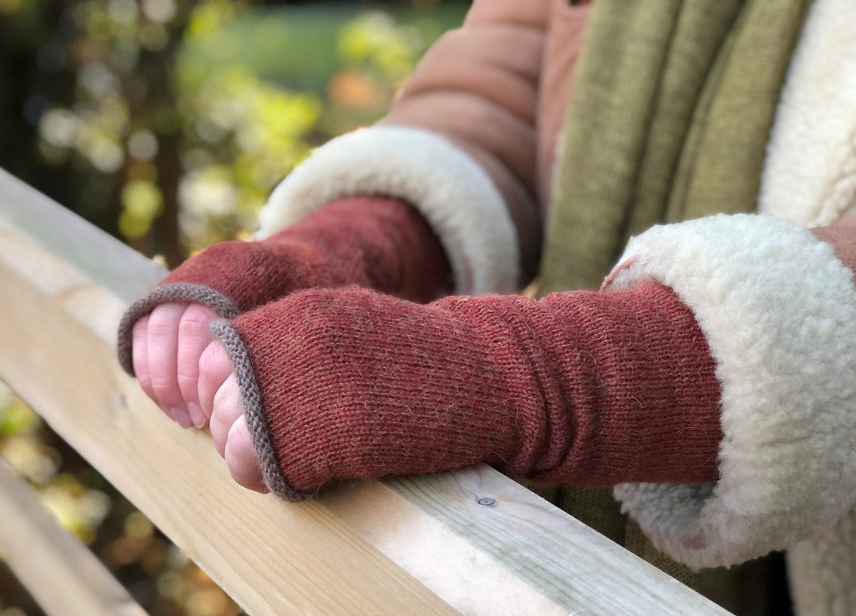 Alpaca fingerless mittens - Plum & Belle