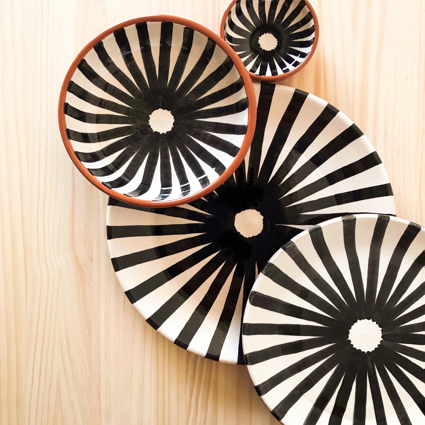 Large Ray Bowl - Plum & Belle