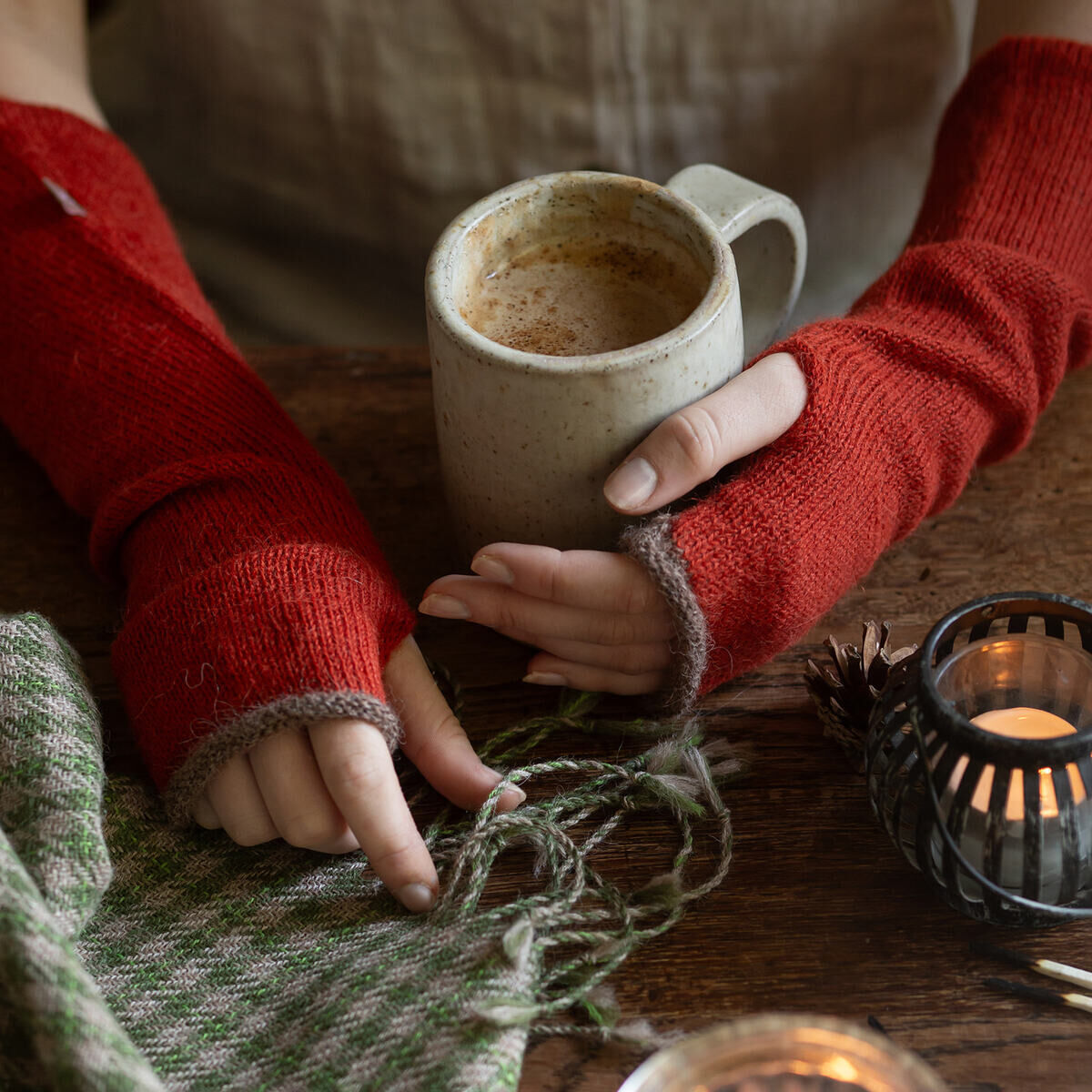 Fingerless alpaca gloves