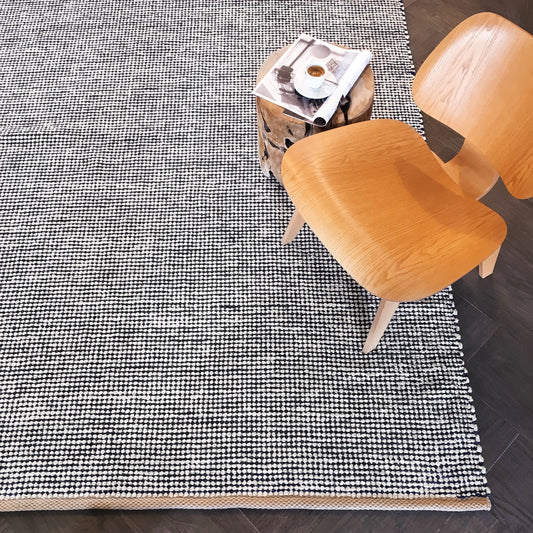 Pipoca respun textile rug Casa Cubsita - Plum & Belle