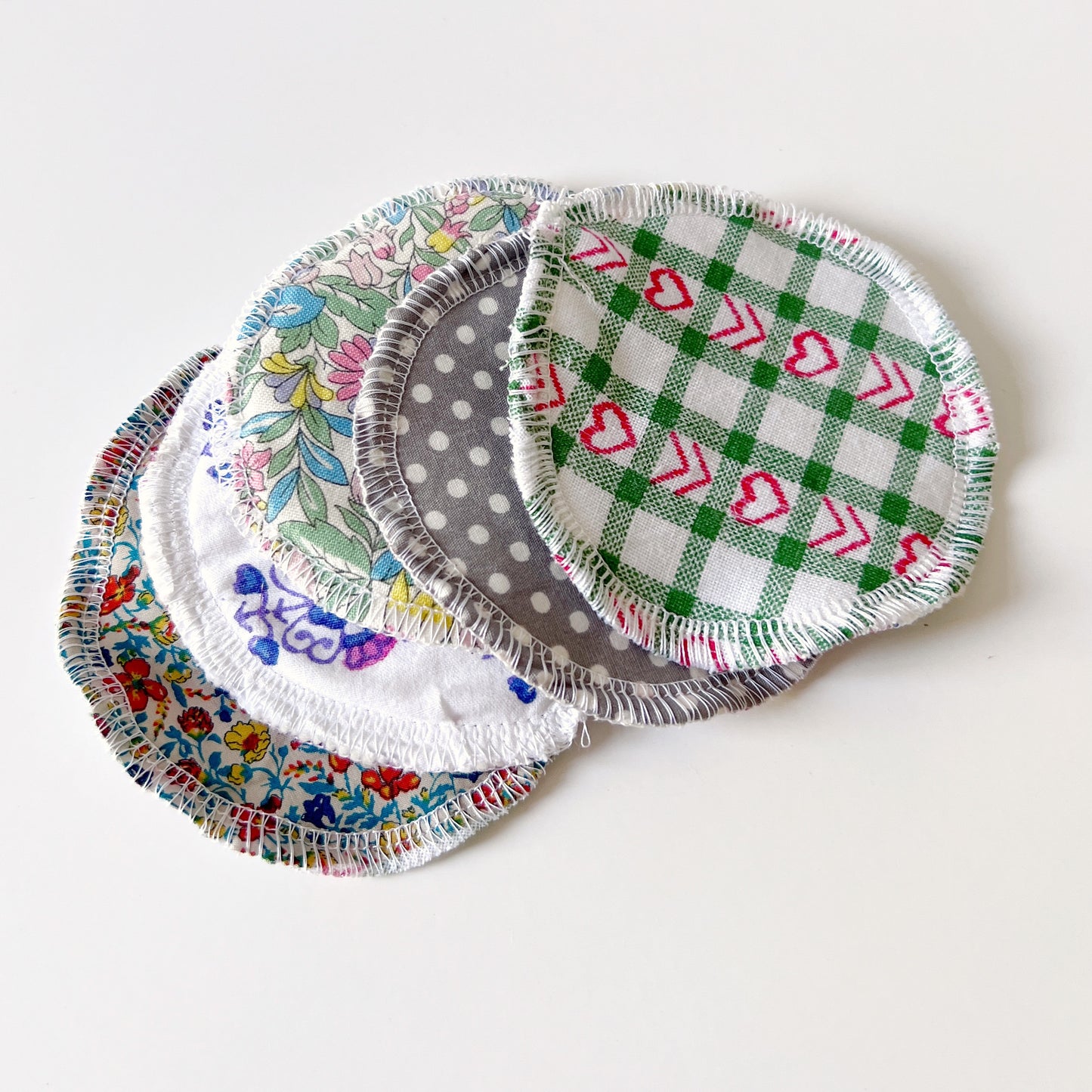 Set of five reusable facial wipes skincare Plum & Belle