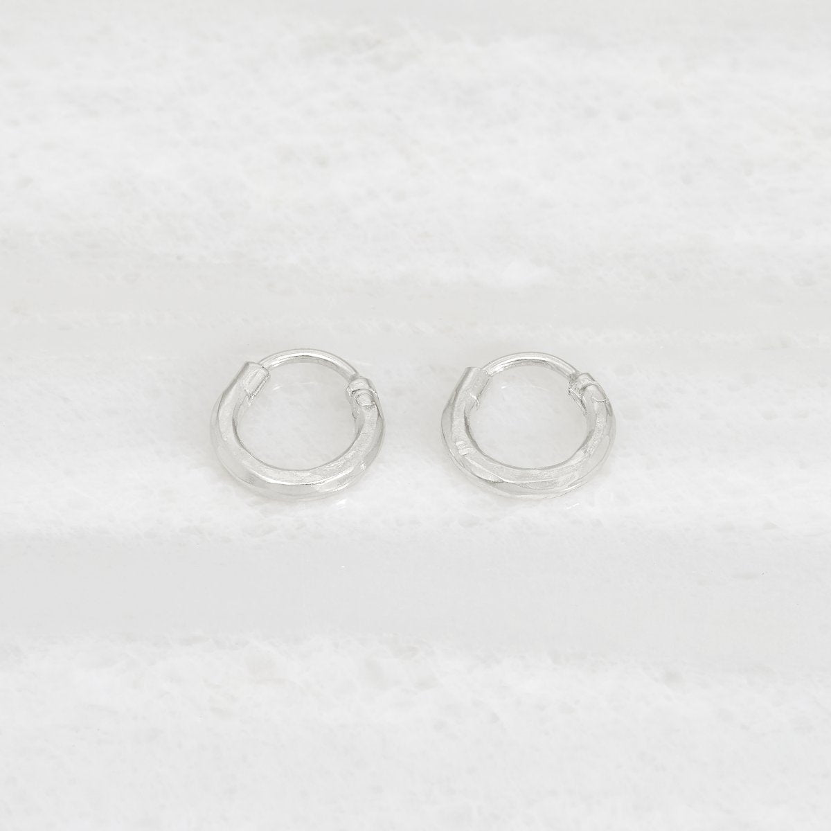 Mini hoops in silver earrings Ishkar