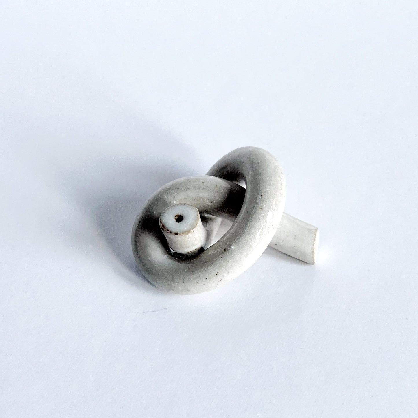 Stoneware knot incense holder - Plum & Belle