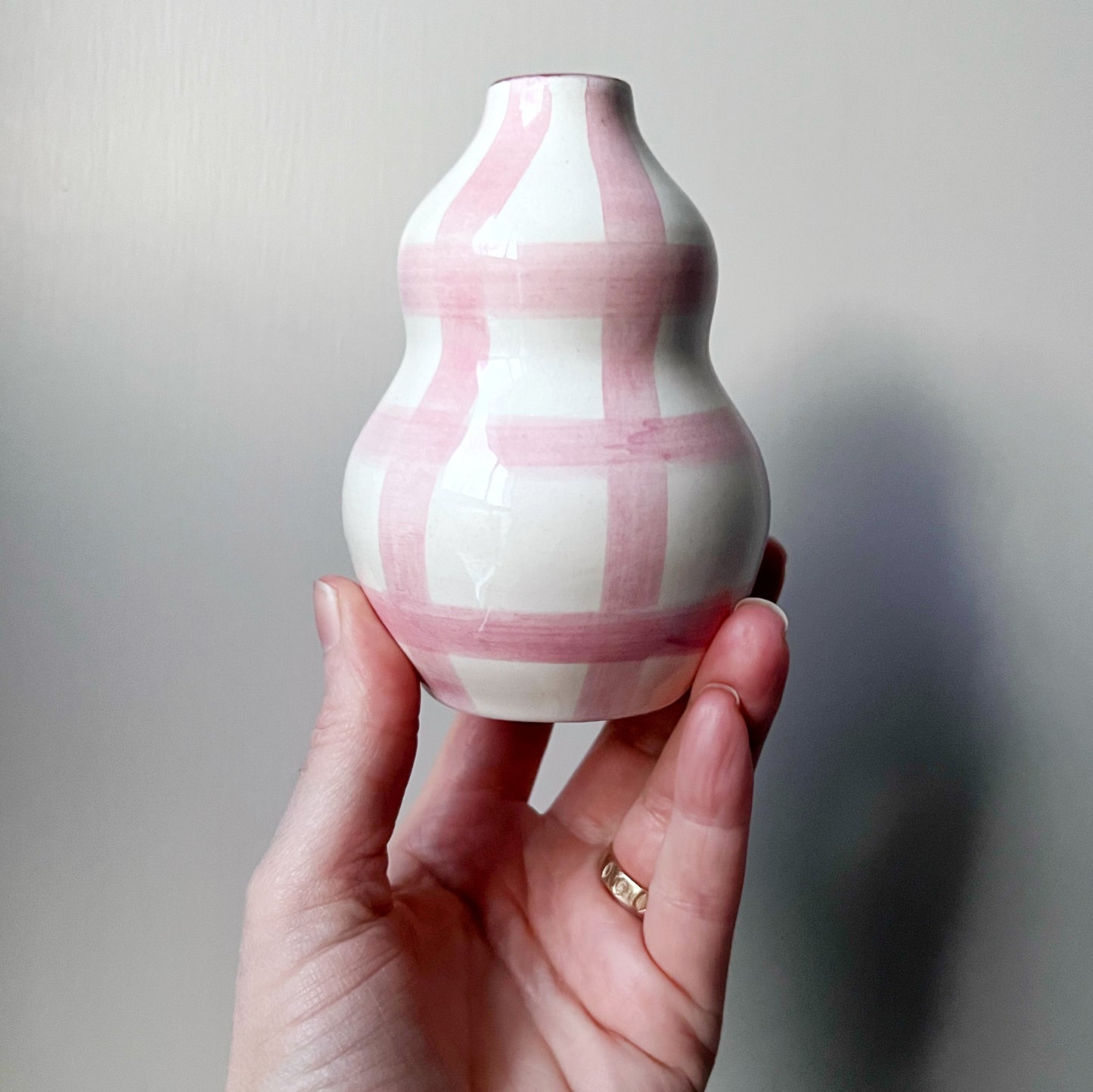 Mini terracotta gourd vase, grid - Plum & Belle