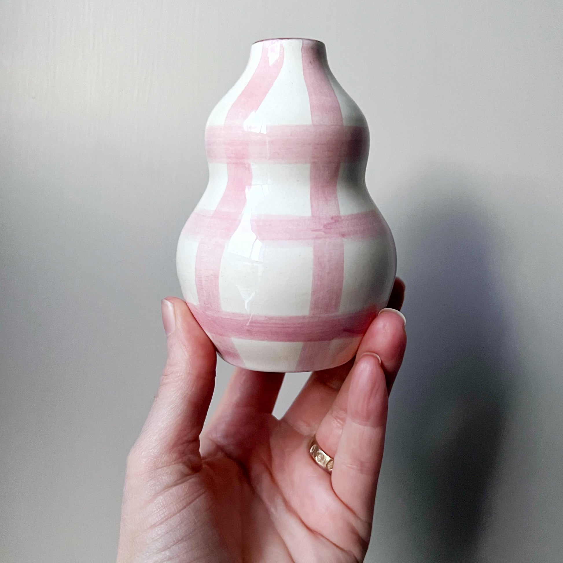 Mini terracotta gourd vase, grid - Plum & Belle