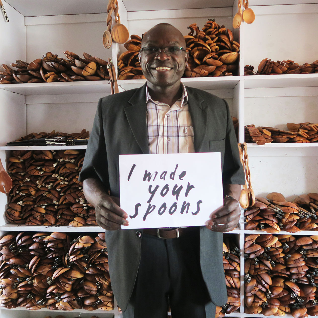 Olive wood short handled spoon - Plum & Belle