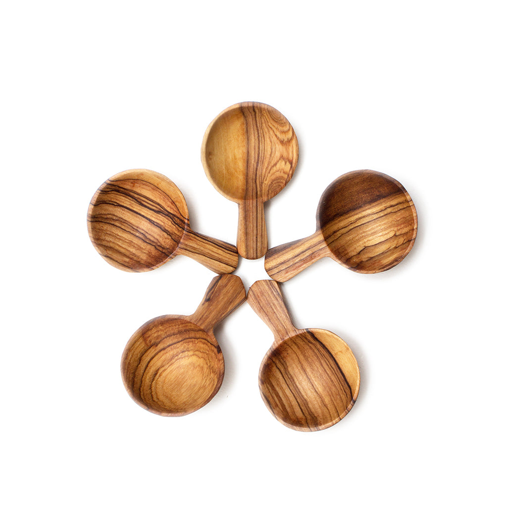 Olive wood short handled spoon - Plum & Belle