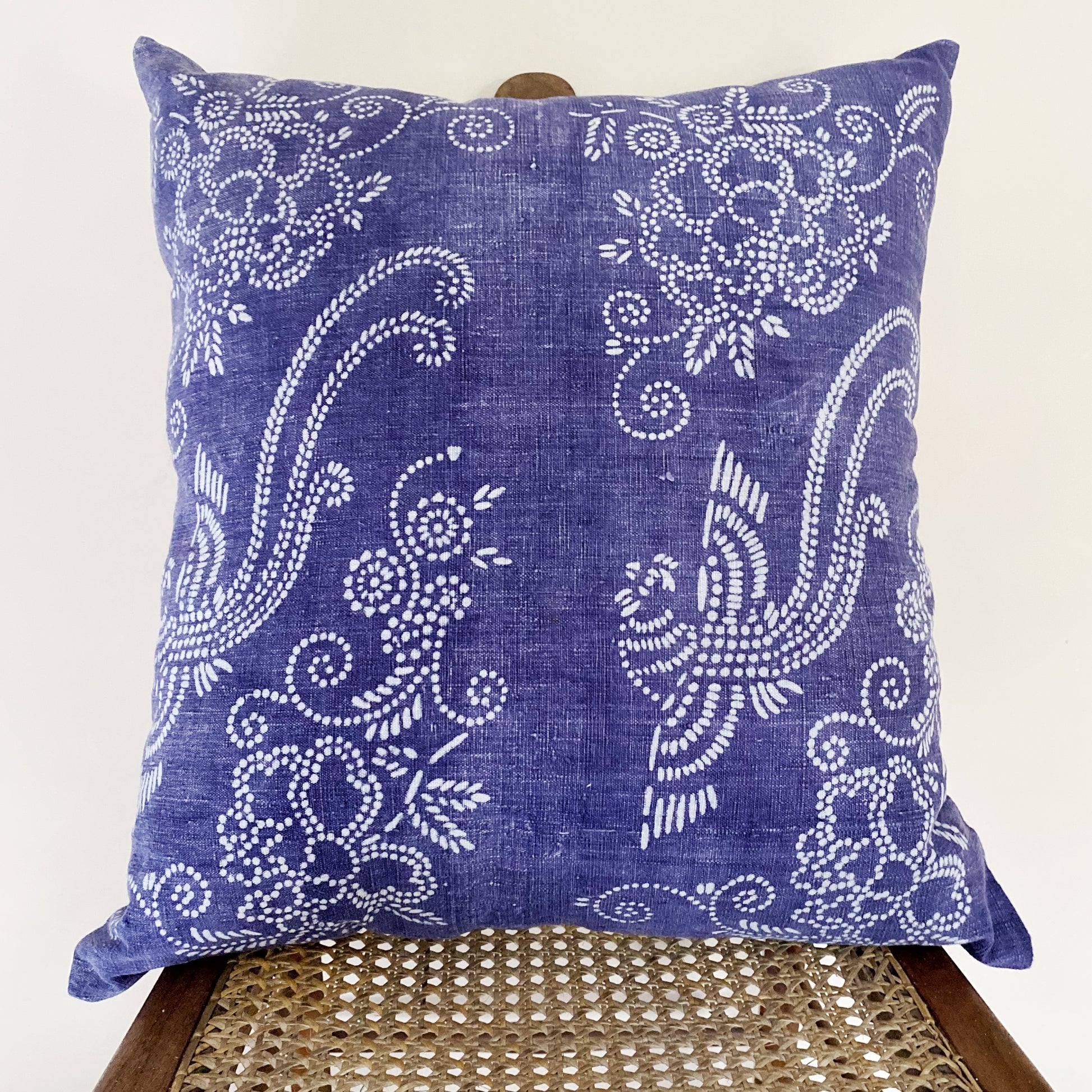 Chinoiserie cushion cover Plum Belle - Main Image