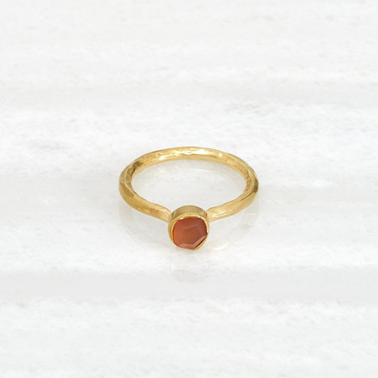 Gold-plated hammered ring with agate stone Ishkar   
