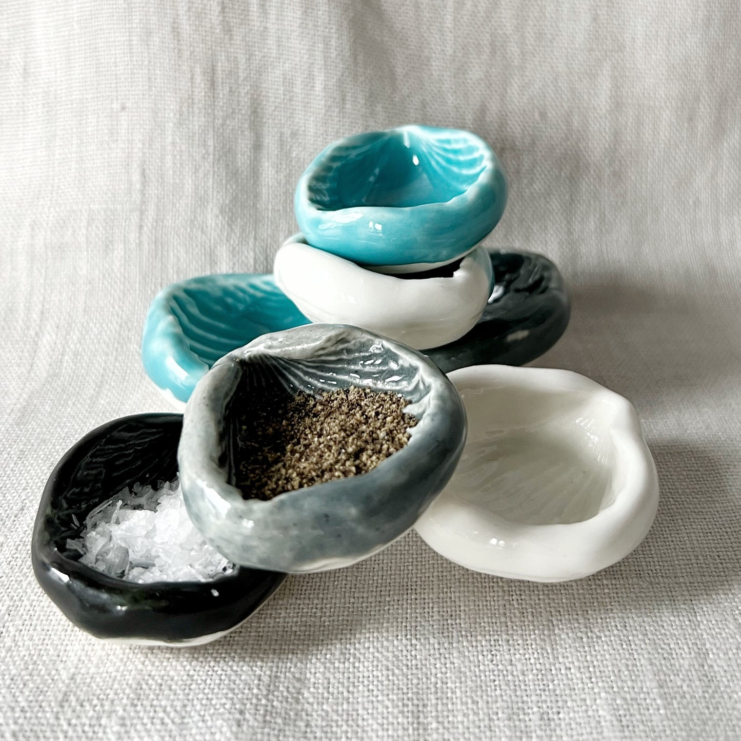 Porcelain shell pot - Plum & Belle