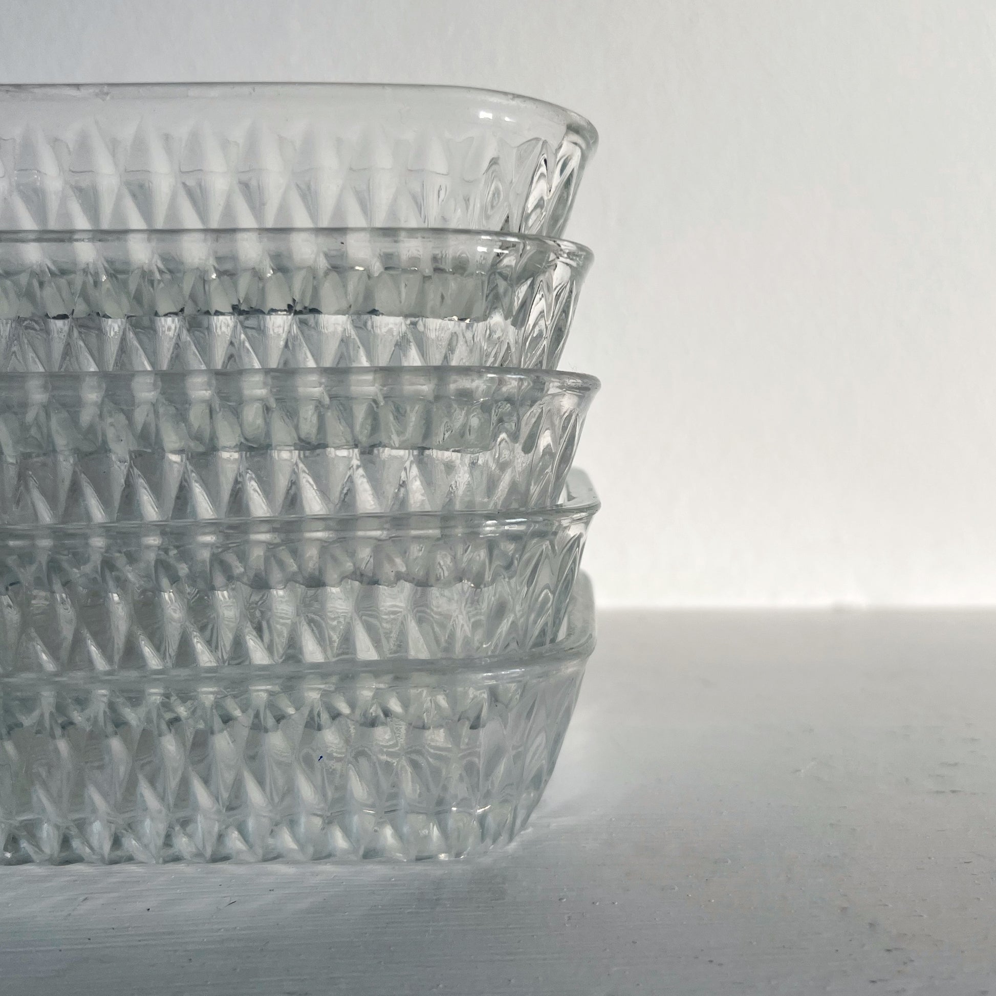 Vintage Duralex glass dish - Plum & Belle