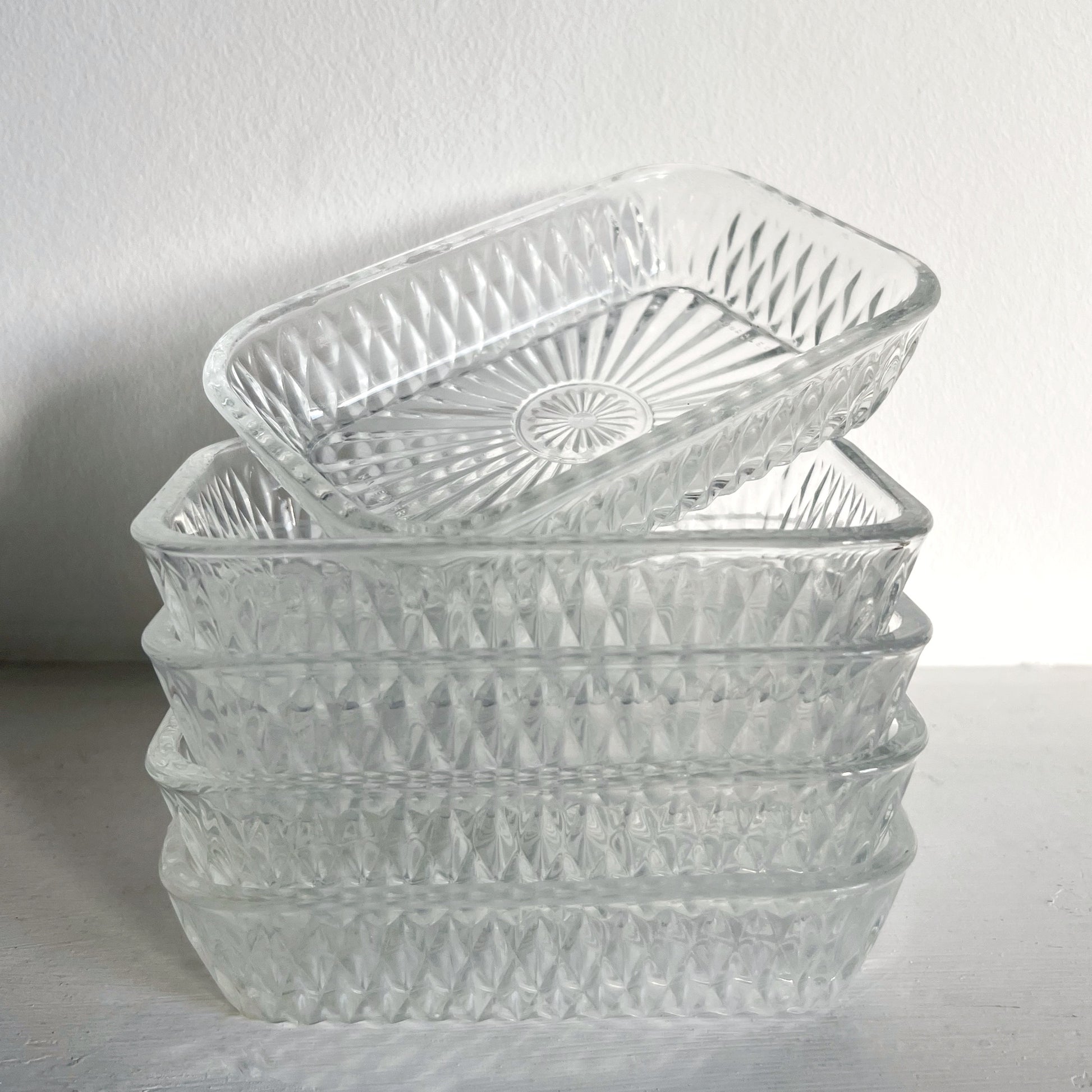 Vintage Duralex glass dish - Plum & Belle