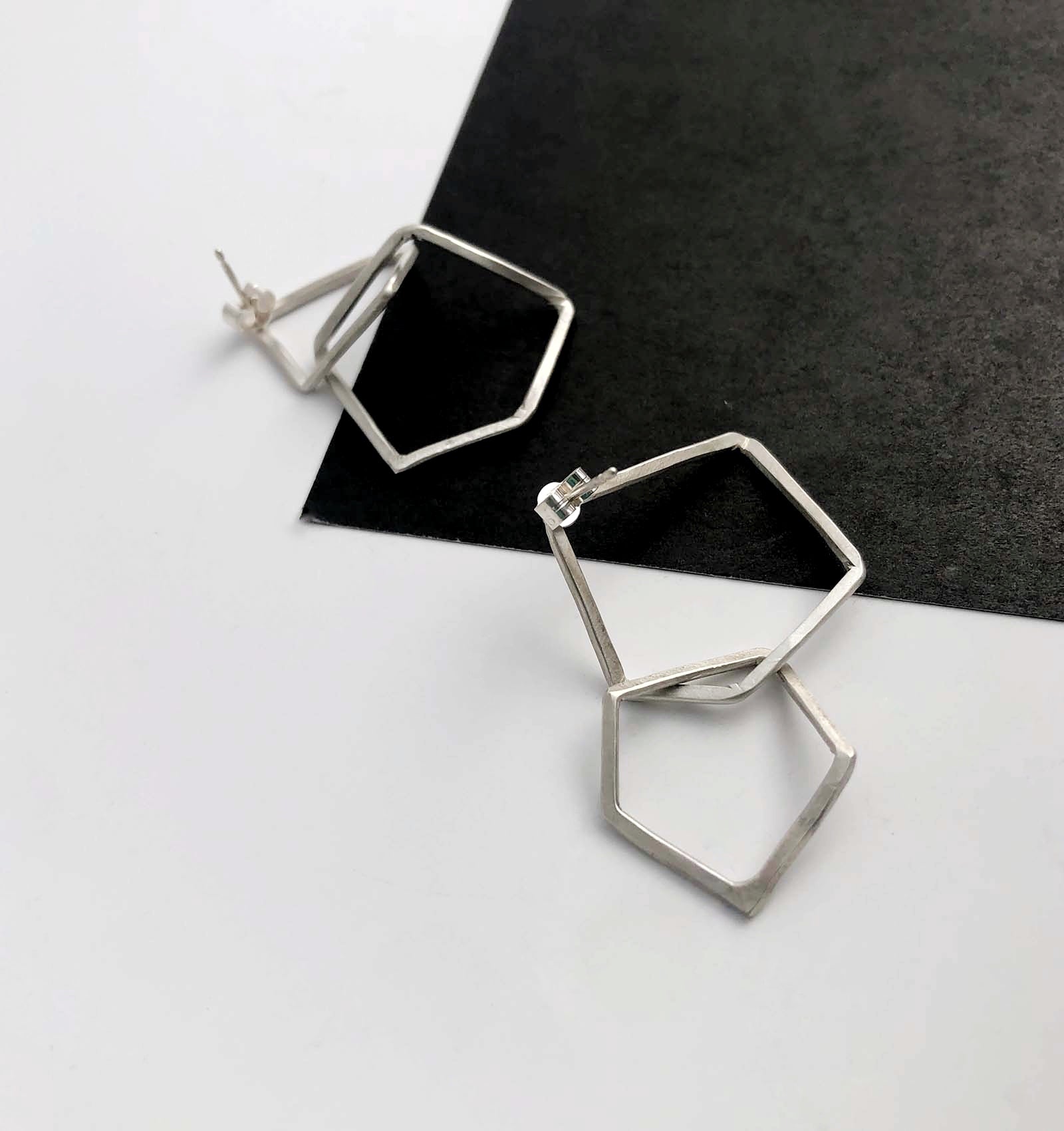 Penta Geo Drop' recycled silver dangle earrings | Plum & Belle