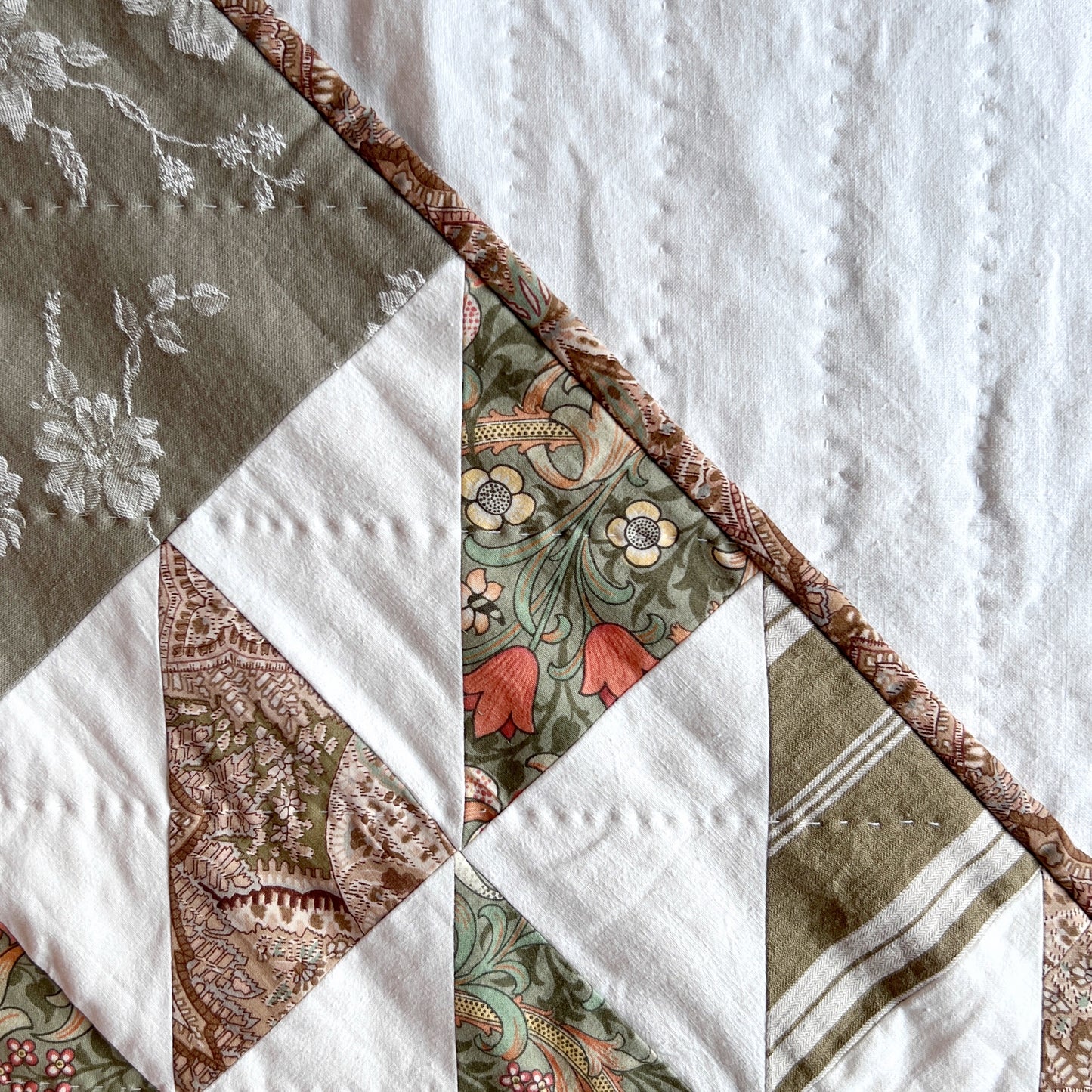Double Joy patchwork quilt - Plum & Belle