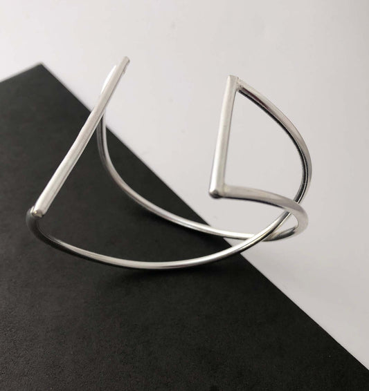 'Lunar 2' minimal recycled silver bangle - Plum & Belle