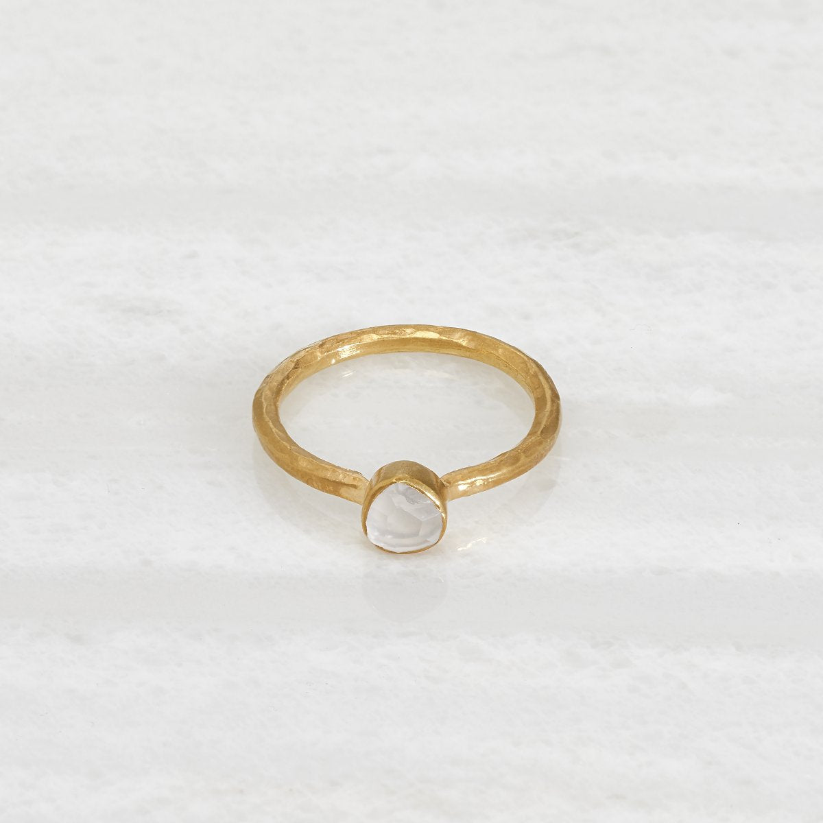 Hammered ring with kunzite stone, gold-plated rings Ishkar   