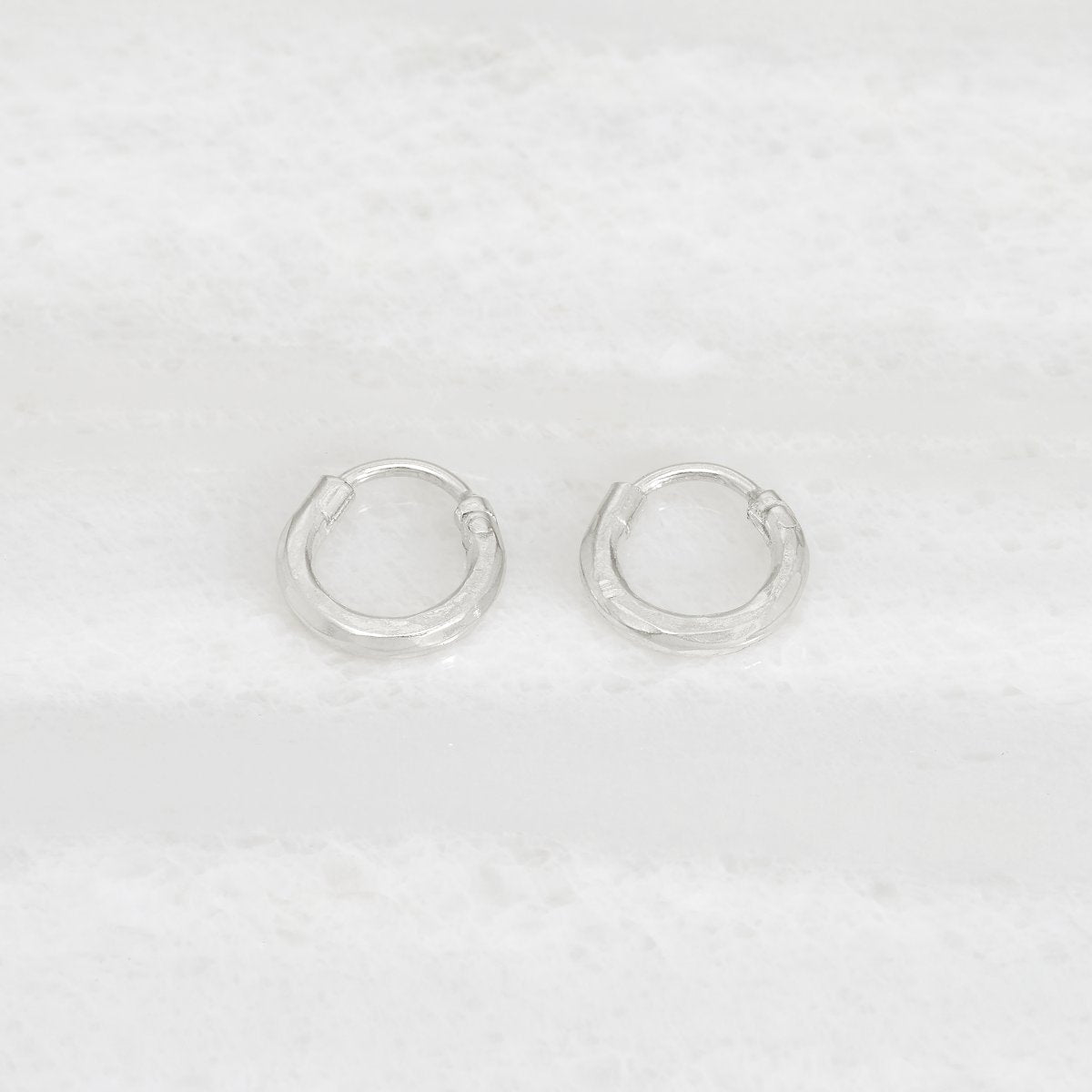 Mini hoops in silver earrings Ishkar   